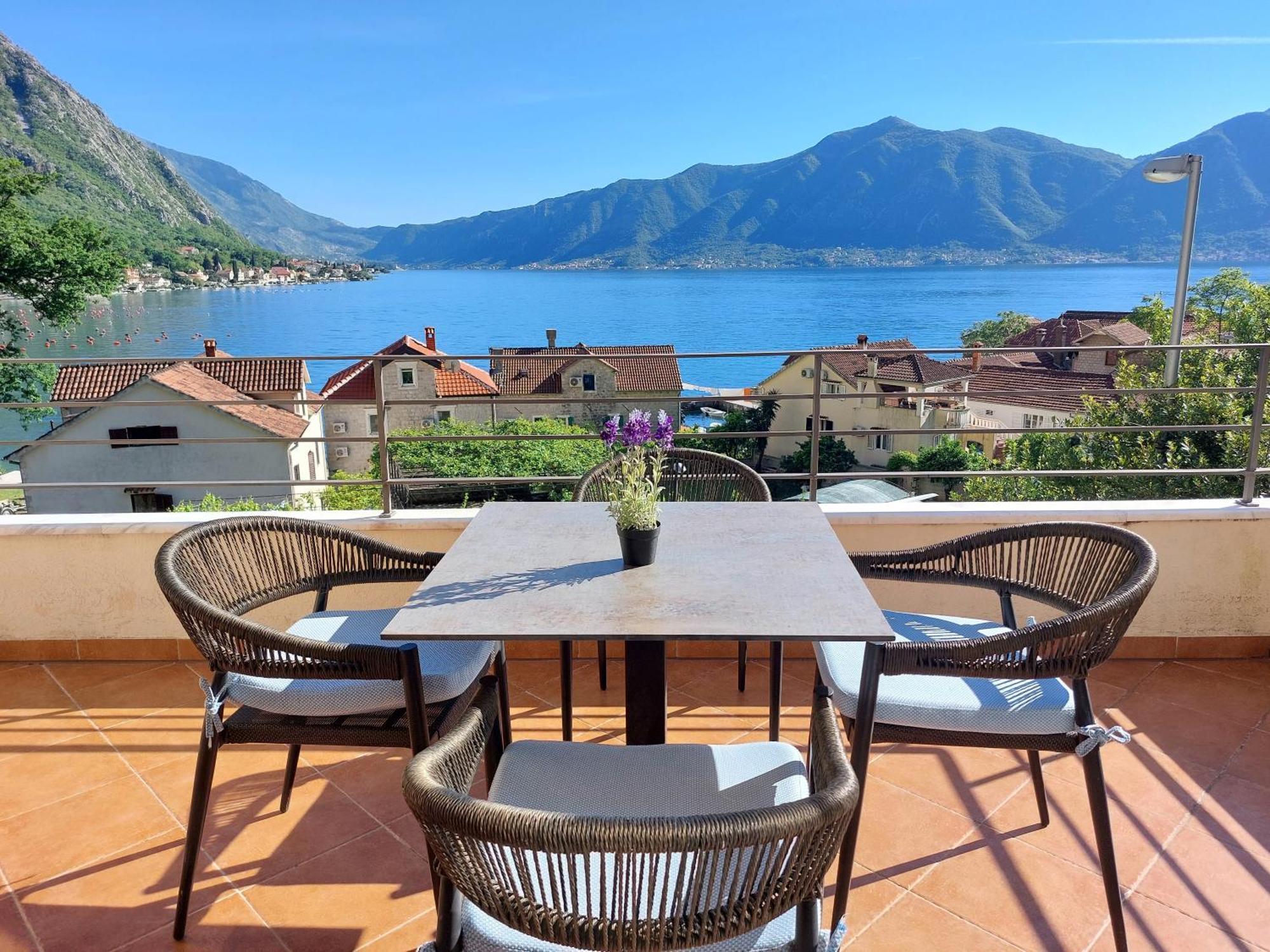 Secret Mirage Apartment Kotor Luaran gambar